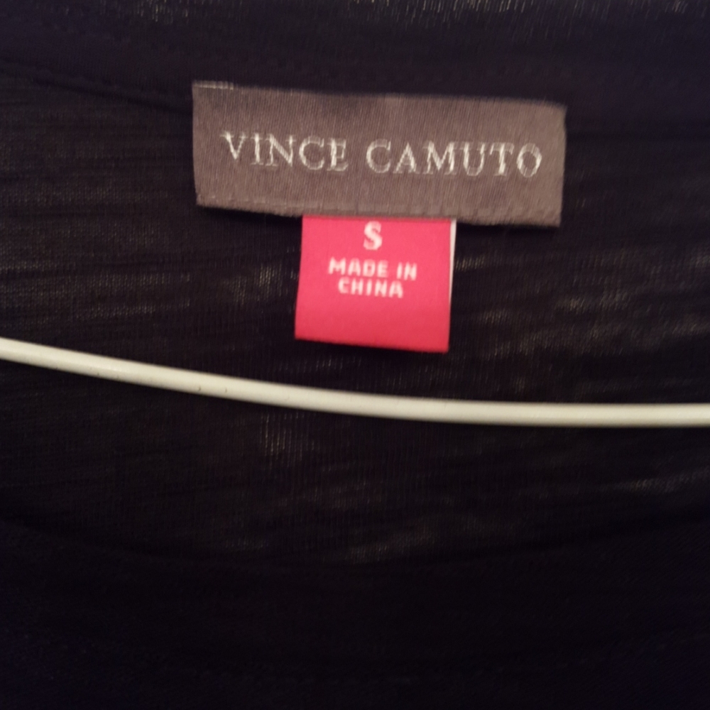 VINCE CAMUTO BLACK RUFFLE SLEEVE TOP - SMALL - Picture 3 of 7